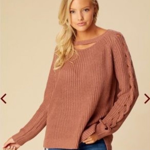 Altar’d State Gretchen Braided Cutout Sweater size Medium - Picture 4 of 6
